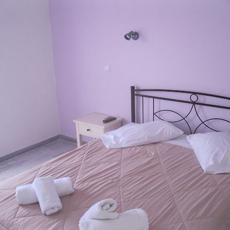 Very-Kokkos Pension 2 Naxos City Pokoj fotografie